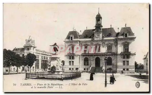 Tarbes - Place de la Republique - L Hotel de Ville - Ansichtskarte AK