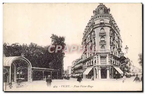 Vichy - Place Victor Hugo - Cartes postales