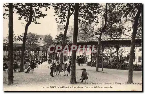 Vichy - Le Vieux Parc - Allees Couverrt - Ansichtskarte AK