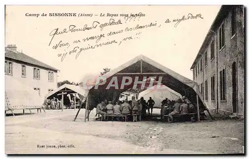 Camp de Sissonne - Le Repas sous la Tente Militaria - Cartes postales