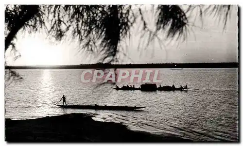 Afrique - Africa - Afrique Noire - Pirogues au Soleil Couchant - Cartes postales