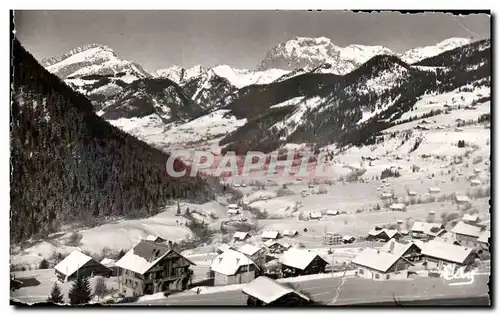 Cartes postales moderne Chatel Panorama sur la station et sur la vallee dominees par le Mont Chauffe et les Cornettes d