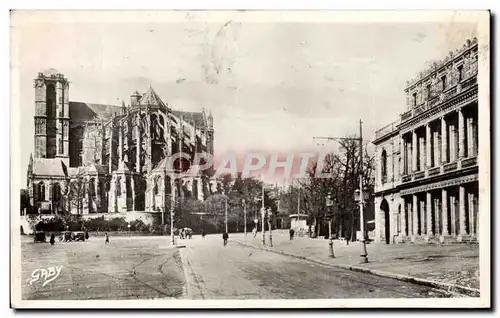 Cartes postales moderne Le Mans La cathedrale St Julien et le theatre