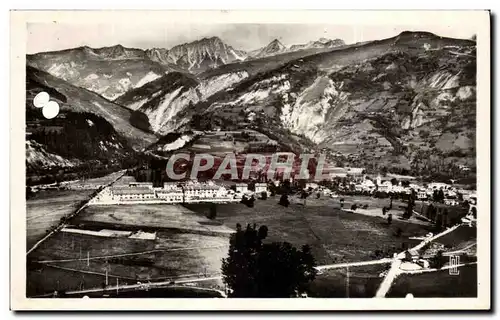 Cartes postales Bourg St Maurice Les casernes et le massif du Rognaix