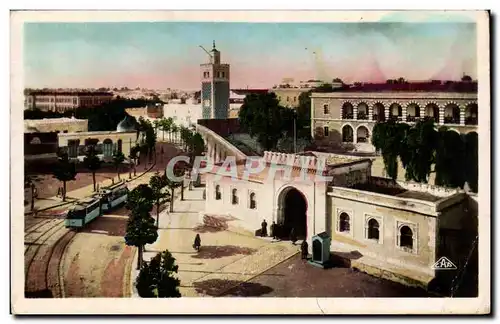 Cartes postales Tunisie Tunis La casbah et boulevard Bab Menara