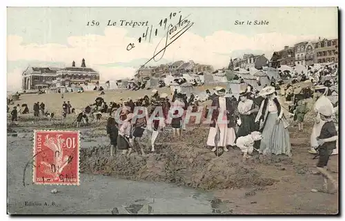 Cartes postales Le Treport Sur le sable