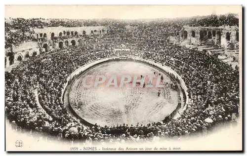 Nimes - Des Arenes - Un jour de mise a mort Corrida - Cartes postales