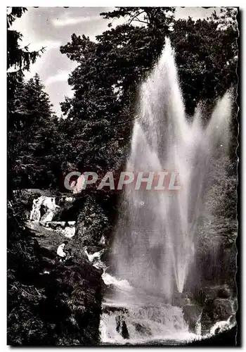 Cartes postales moderne Bassin de Saint Ferreol La gerbe et les cascades