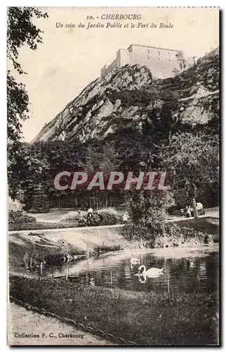 Cartes postales Cherbourg Un coin du jardin et le fort du Roule