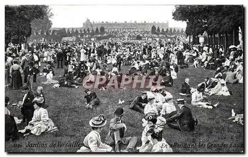 Versaille - Les Jardins de Versaille - En attendant les grandes eaux - Ansichtskarte AK