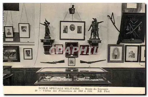 Saint Cyr - - Ecole Speciale Militaire - Vitrine des Promotions de 1862 - Cartes postales