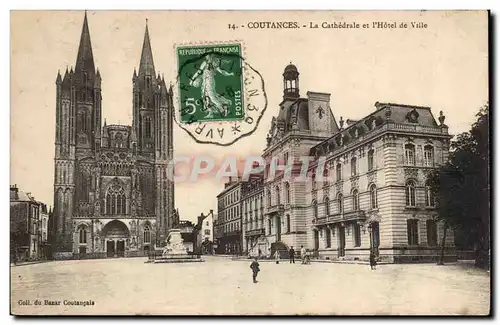 Cartes postales Coutances La cathedrale et l hotel de ville