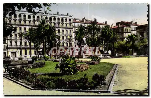 Toulon - Place de la Liberte - Cartes postales