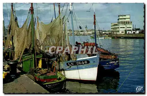 Sables d Olonne - Les Thoniers dans le Port - Cartes postales