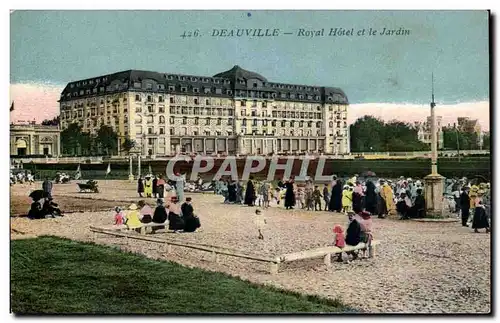 Deauville - Royal Hotel et la Plage - Cartes postales