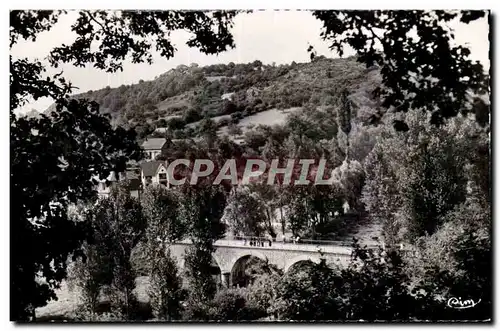 Saint Leonard des Bois - Le Pont sur la Sarthe et la Vallee - Ansichtskarte AK