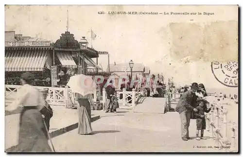 Cartes postales Luc sur Mer La passerelle sur la digue