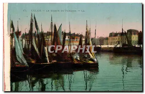 Cartes postales Calais Le bassin du paradis Bataux