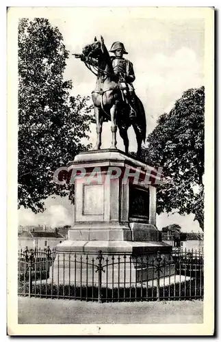 Montereau - La Statue de Napoleon I - Cartes postales