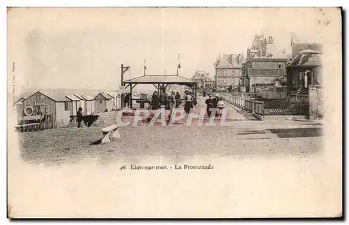 Lion sur Mer - La Promenade - Cartes postales