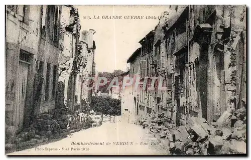 Cartes postales Bombardement de Verdun Une rue