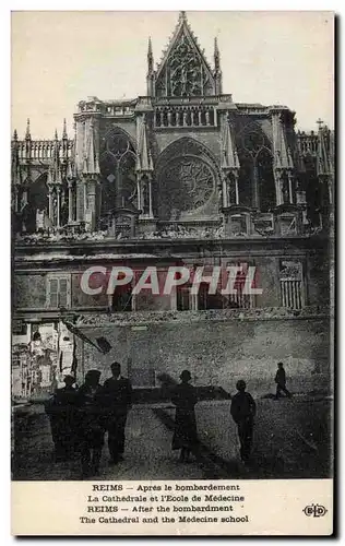 Ansichtskarte AK Reims La cathedrale apres le bombardement Ecole de medecine