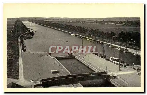 Cartes postales Ouistreham Le canal vu du phare Lighthouse