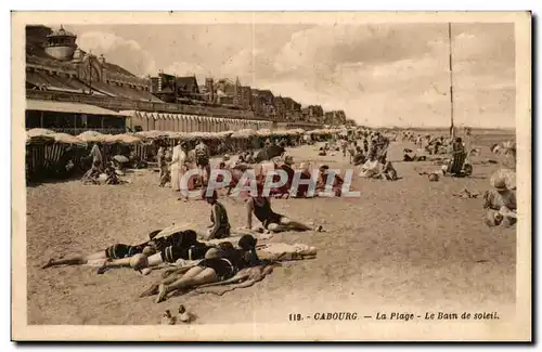 Cabourg - La Plage - Le Bain de Soleil - Cartes postales