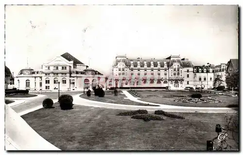 Cabourg - Les Jardins - Le Casino et le Grand Hotel - Ansichtskarte AK