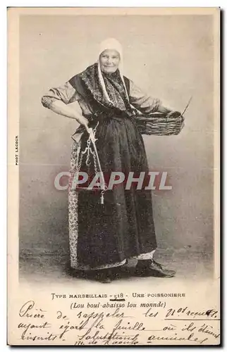 Cartes postales Marseille Type marseillais Une poissonniere