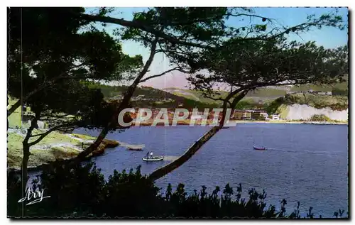 Cartes postales moderne Cassis sur Mer Panorama vu des roches blanches