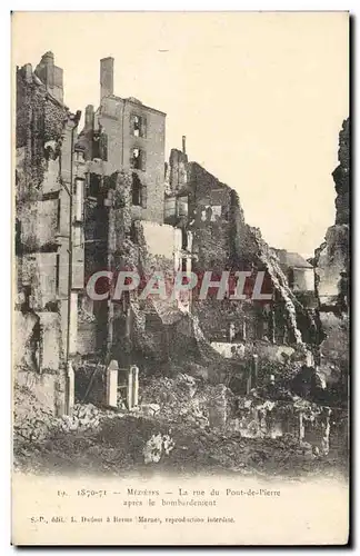 Cartes postales Militaria Mezieres La rue du Pont de Pierre apres le bombardement