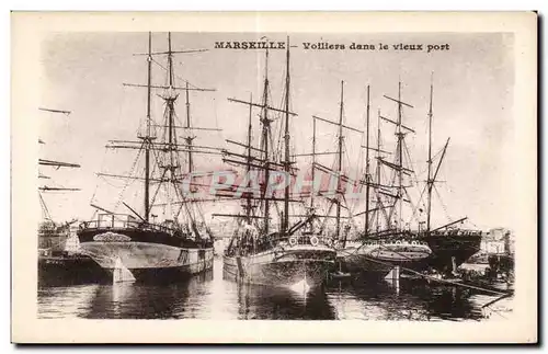 Cartes postales Marseille Voiliers dans le vieux port