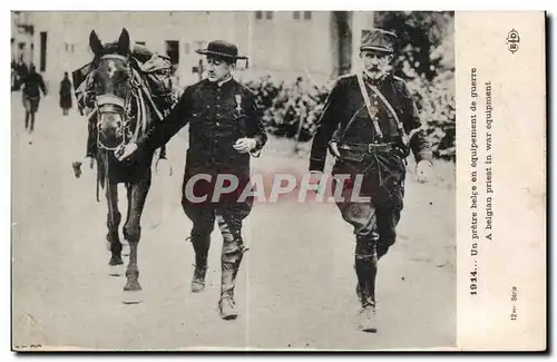 Cartes postales Militaria Un pretre belge en equipement de guerre