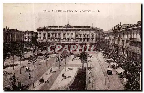 Antibes - Place de la Victoire - Cartes postales