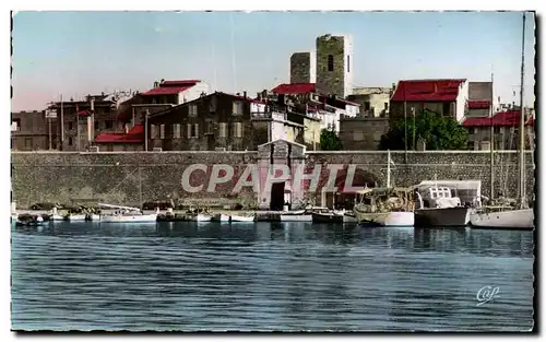 Antibes - Les Remparts et le Port - Cartes postales