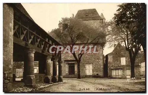 Domme - L Hotel du Gouverneur et la curieuse Halle - Ansichtskarte AK