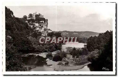 Beynac - au pied du Chateau feodal - Cartes postales