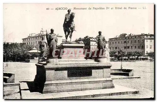 Ansichtskarte AK Corse Corsica Ajaccio Monument de Napoleon 1er et Hotel de France