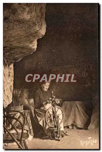 Meschers - Les Grottes Femme au rouet Folklore Costume - Ansichtskarte AK