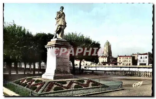 Saintes - Statue Bernard Palissy - Cartes postales