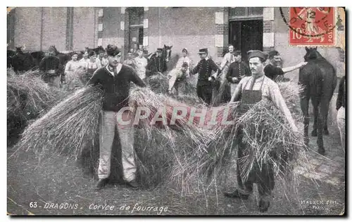 Cartes postales Militaria Dragons Corvee de fourrage Uniforme