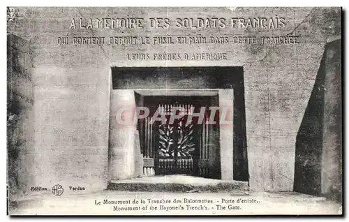 Cartes postales Militaria Le monument de la Tranchee des baionnettes Porte d entree