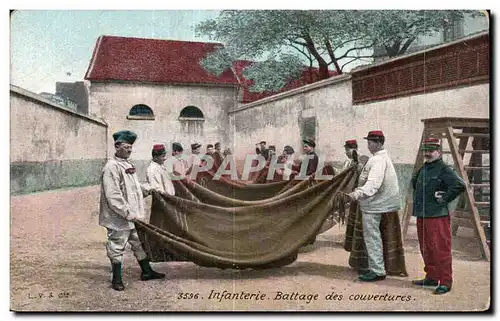 Cartes postales Militaria Guerre de 1914 Infanterie Battage des couvertures
