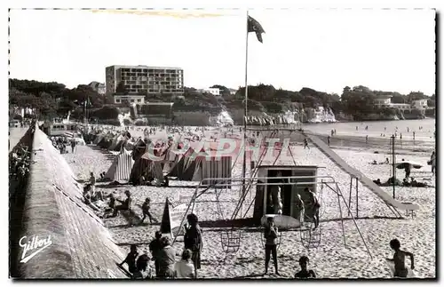 Cartes postales moderne La plage et les rochers de Vallieres a St Georges de Didonne