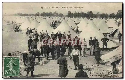 Cartes postales Militaria La vie au camp Un coin du campement