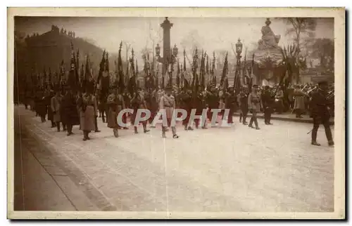 Ansichtskarte AK Militaria Guerre de 1914 1918 Funerailles du marechal Foch 26 mars 1929 Les drapeaux des regimen