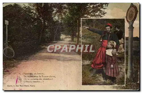 Cartes postales Militaria Soldat et petite fille