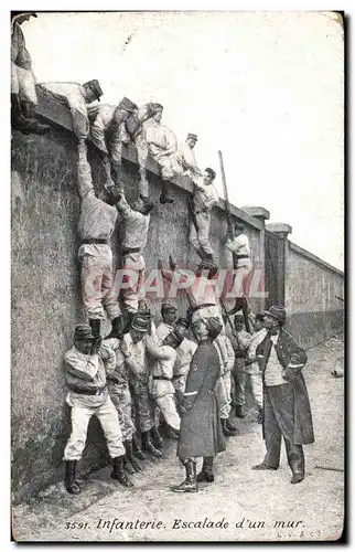 Cartes postales Militaria Infanterie Escalade du mur