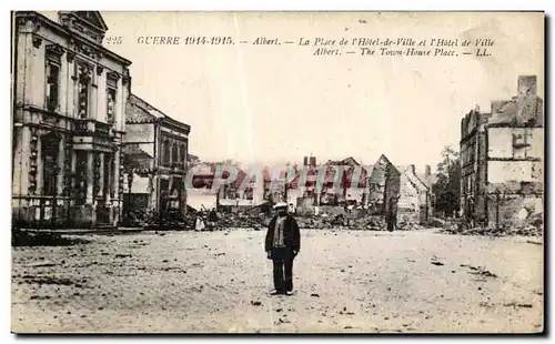 Ansichtskarte AK Militaria Guerre 1914 Albert La place de l hotel de ville